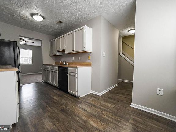 3rd image of 21828 Ronald Dr