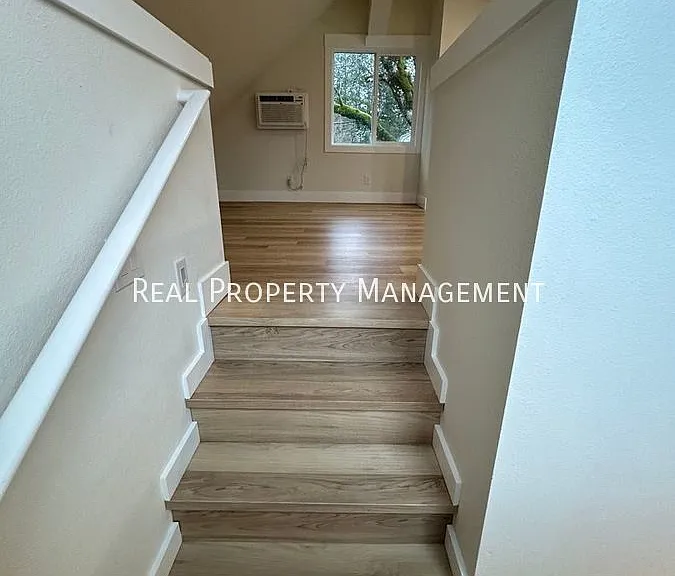 4749 NE Everett Dr #C — Photo 22