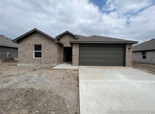 2708 Stonecreek Dr, Claremore, OK 74017