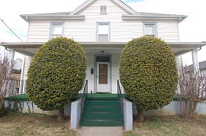 1st image of 819 Centre Ave NW