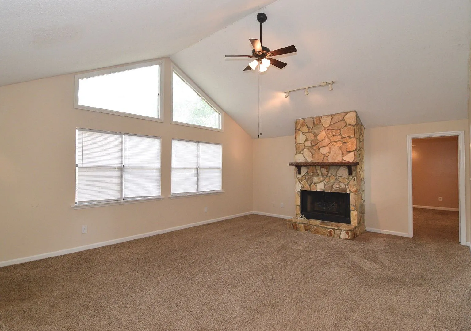3BR 2BA 2-Car Garage Back Deck Private Yard All in Evans! — Photo 4