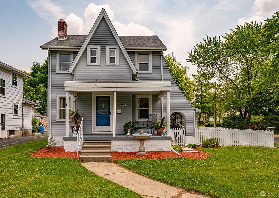 1st image of 2924 Kenmore Ave