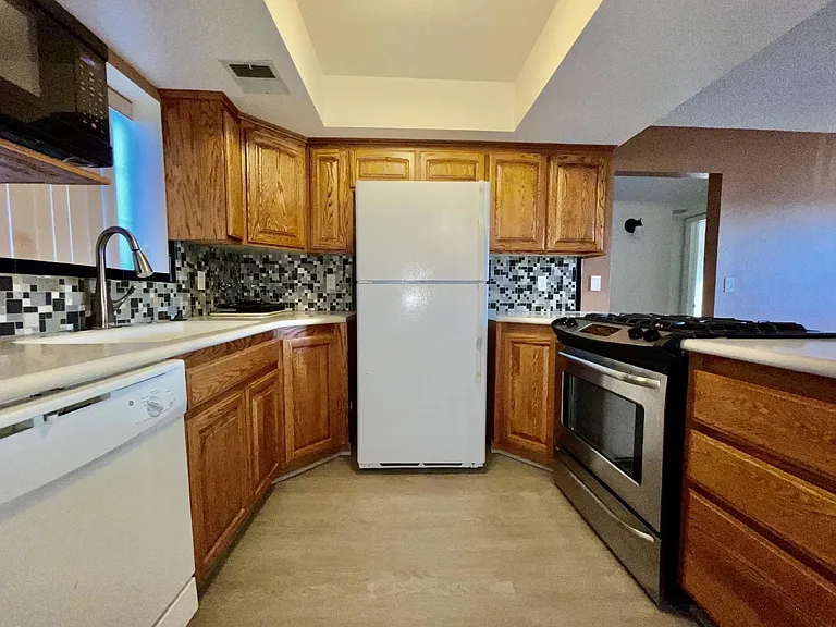 1190 Ramar Rd #C21 — Photo 6