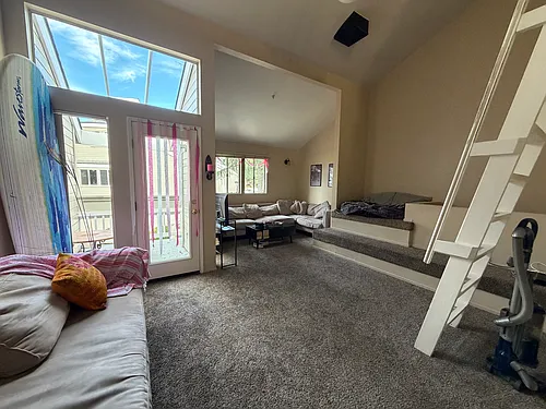 1185 E Foothill Blvd #20 Photo 1