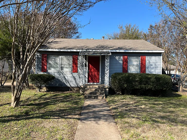1319 Hansboro Ave — Photo 2