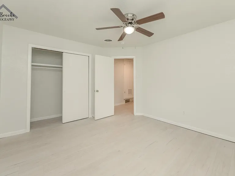 4505 University Ave — Photo 27
