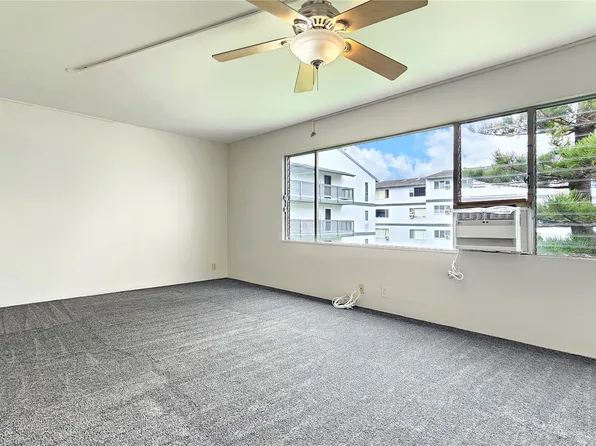 46-260 Kahuhipa St #B202, Kaneohe, HI 96744
