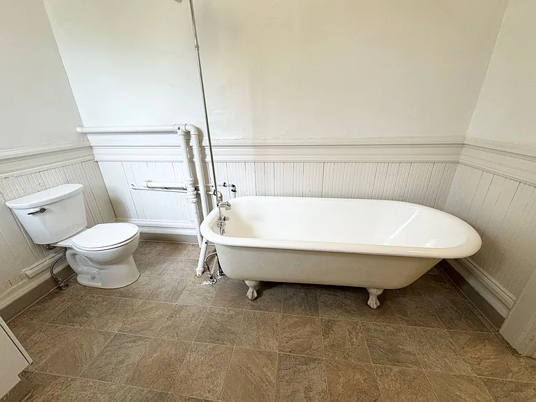 L0621 — Photo 11