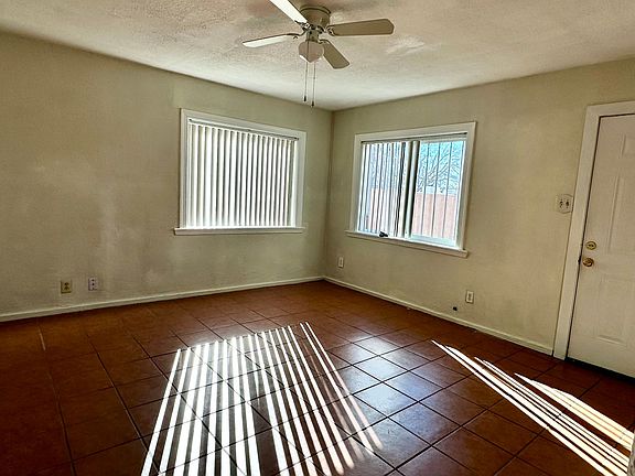 4th image of 413 & 518 Vassar Dr SE #518-A