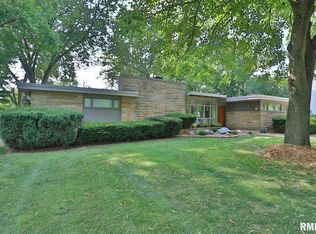 5925 N Sheridan Rd, Peoria, IL 61614