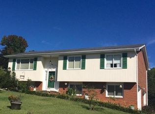 2032 Todds Dr, Kingsport, TN 37660