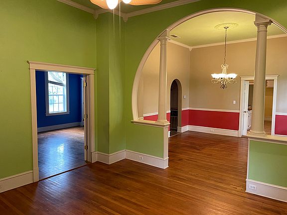 5th image of 1820 Gilbert Dr