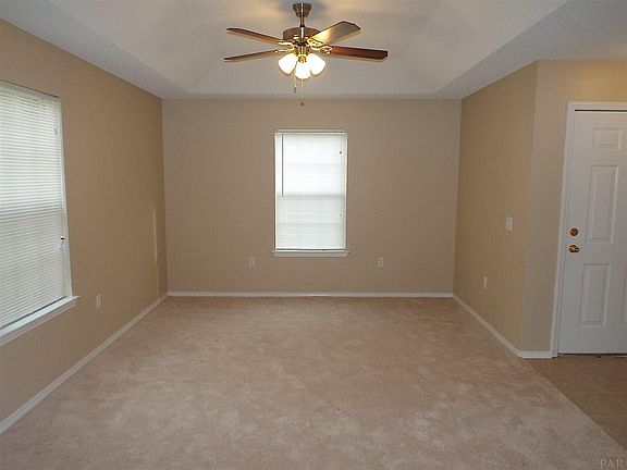 4th image of 139 Valdosta Ave
