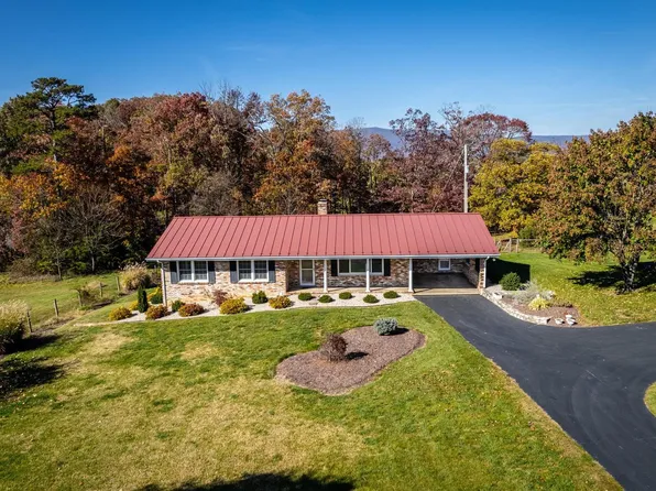 1798 Loop Rd, Elkton, VA 22827