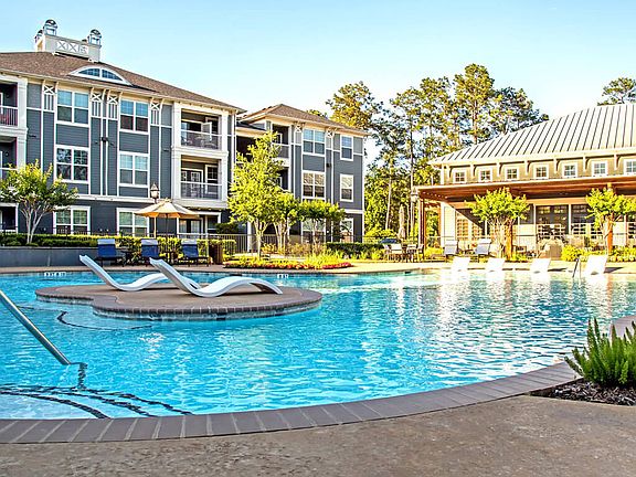 4th image of 4400 College Park #537