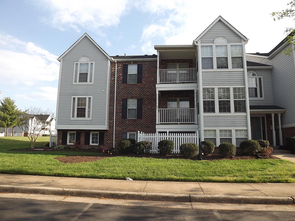 2nd image of 9396 Wind Haven Ct
