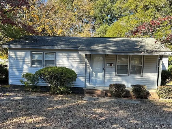 1118 Turnpike Rd, Fayetteville, NC 28305