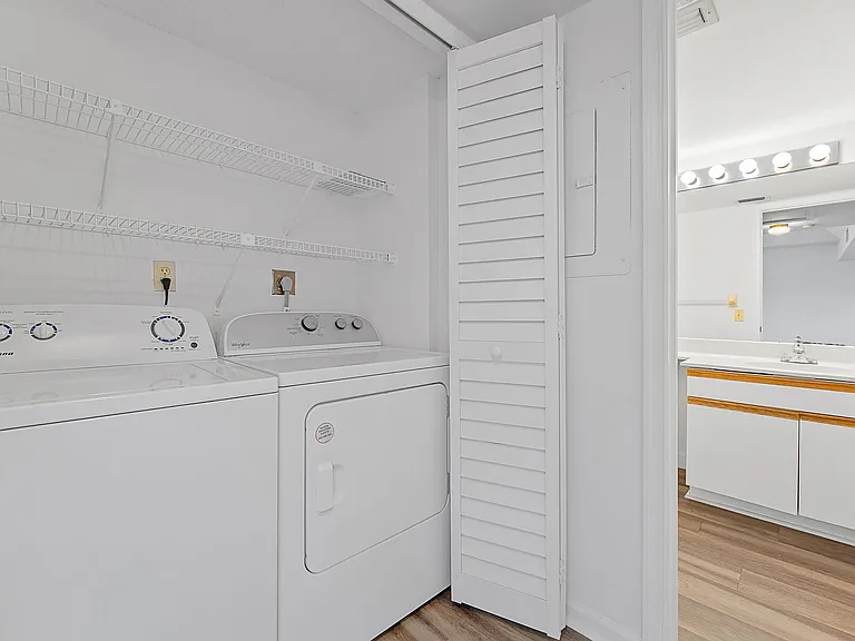700 Uno Lago Dr #404 — Photo 22