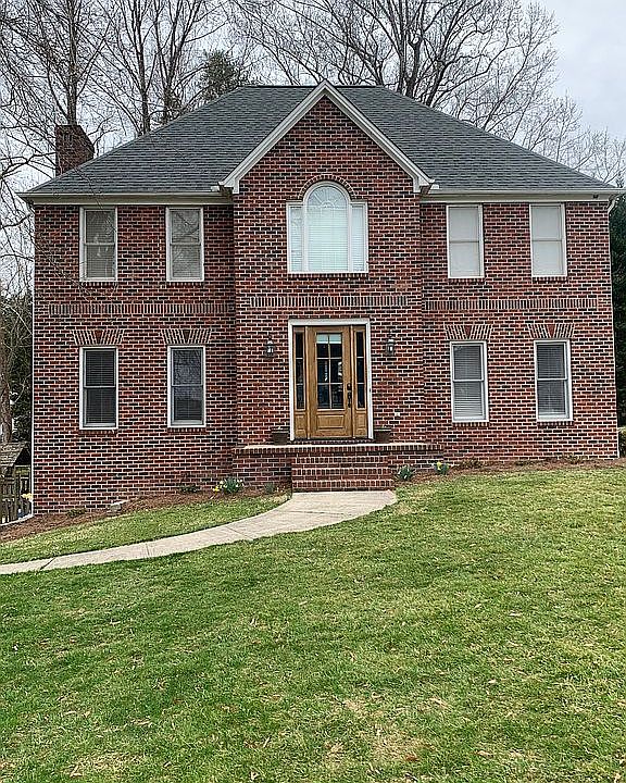 1st image of 1689 Woodbury Ln