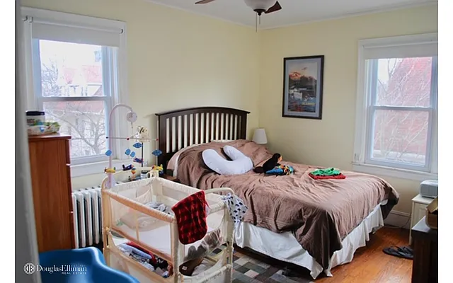 Rented by Douglas Elliman | media 17