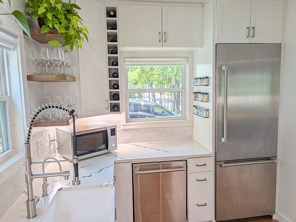 Kitchen fully remodeled August 2023. Thermador Appliances.