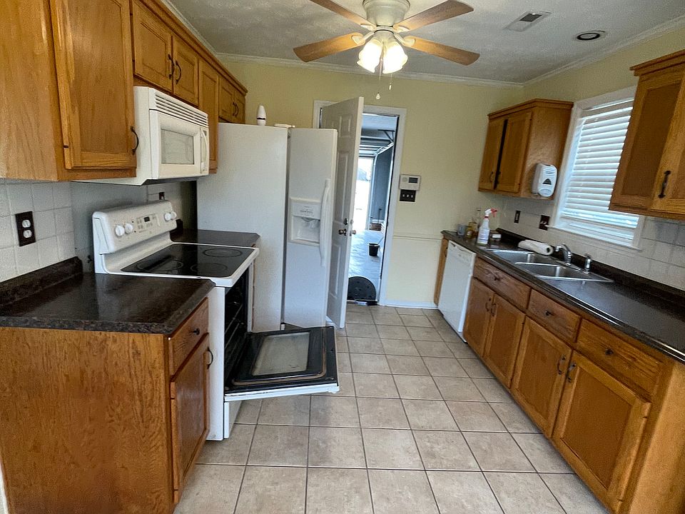1st image of 314 Buckeye Dr #3