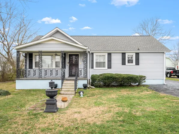 122 Anderson Dr, Tullahoma, TN 37388