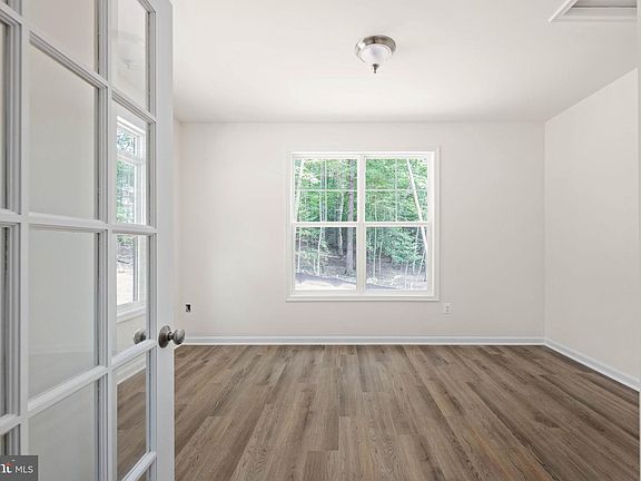 5th image of 185 Infinity Ln