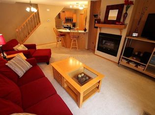 4021 Crystal Cir #112, Shoreview, MN 55126