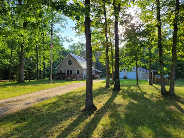 890 High Bridge Rd, Wellston, MI 49689