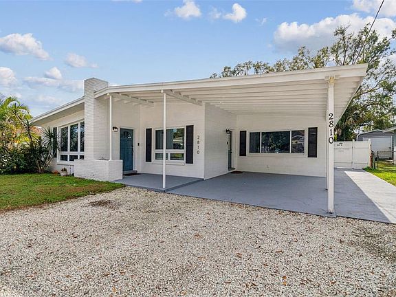 3rd image of 2810 W SILVER LAKE AVENUE