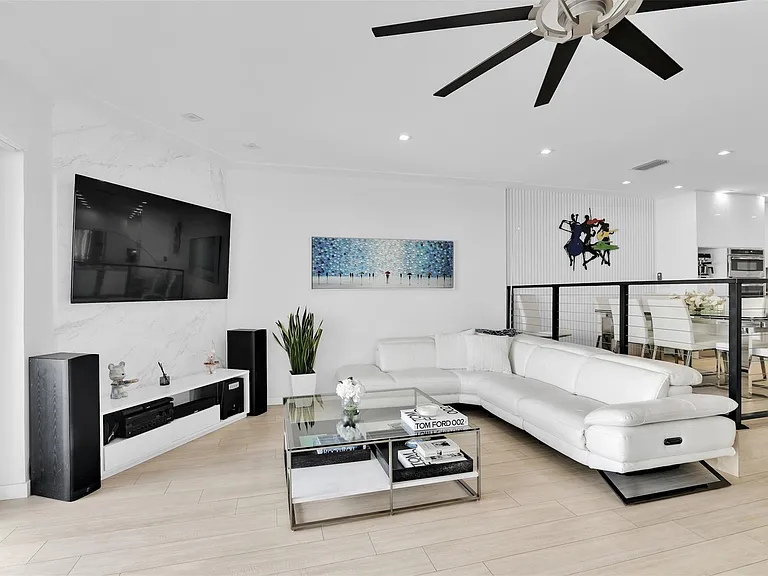 1035 Boca Cove Ln — Photo 27