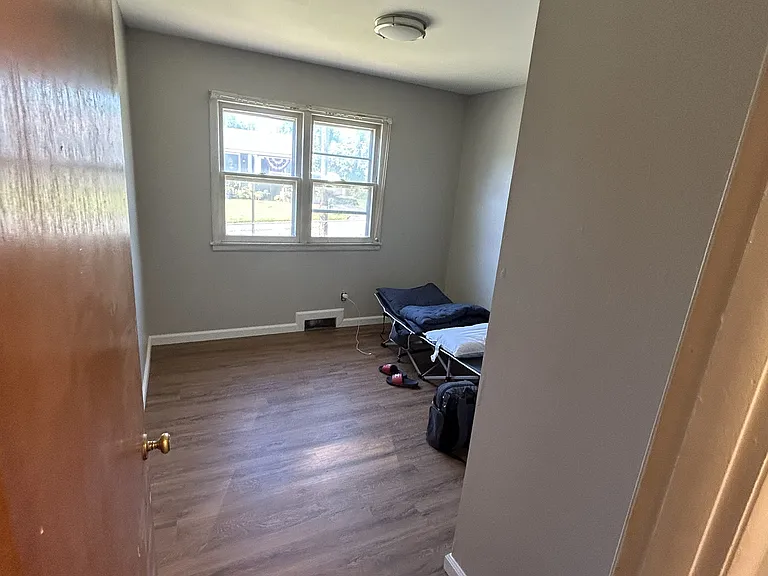 32 Mendon St — Photo 5