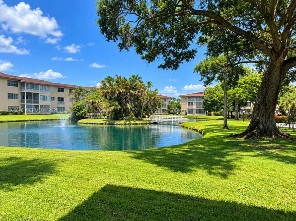 5041 W Oakland Park Blvd #110, Fort Lauderdale, FL 33313