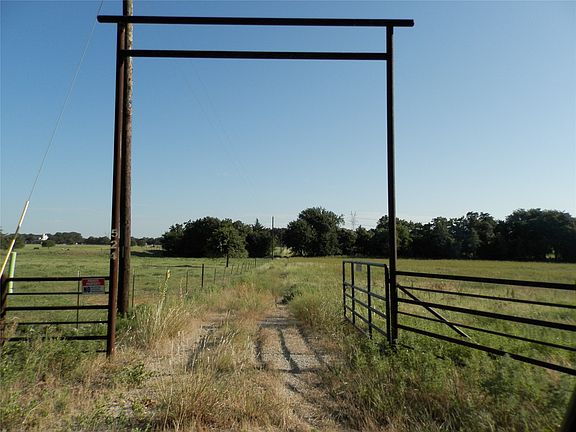 5th image of 524 County Road 1792