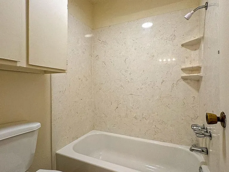 4321 Lake Shore Villa Dr — Photo 9