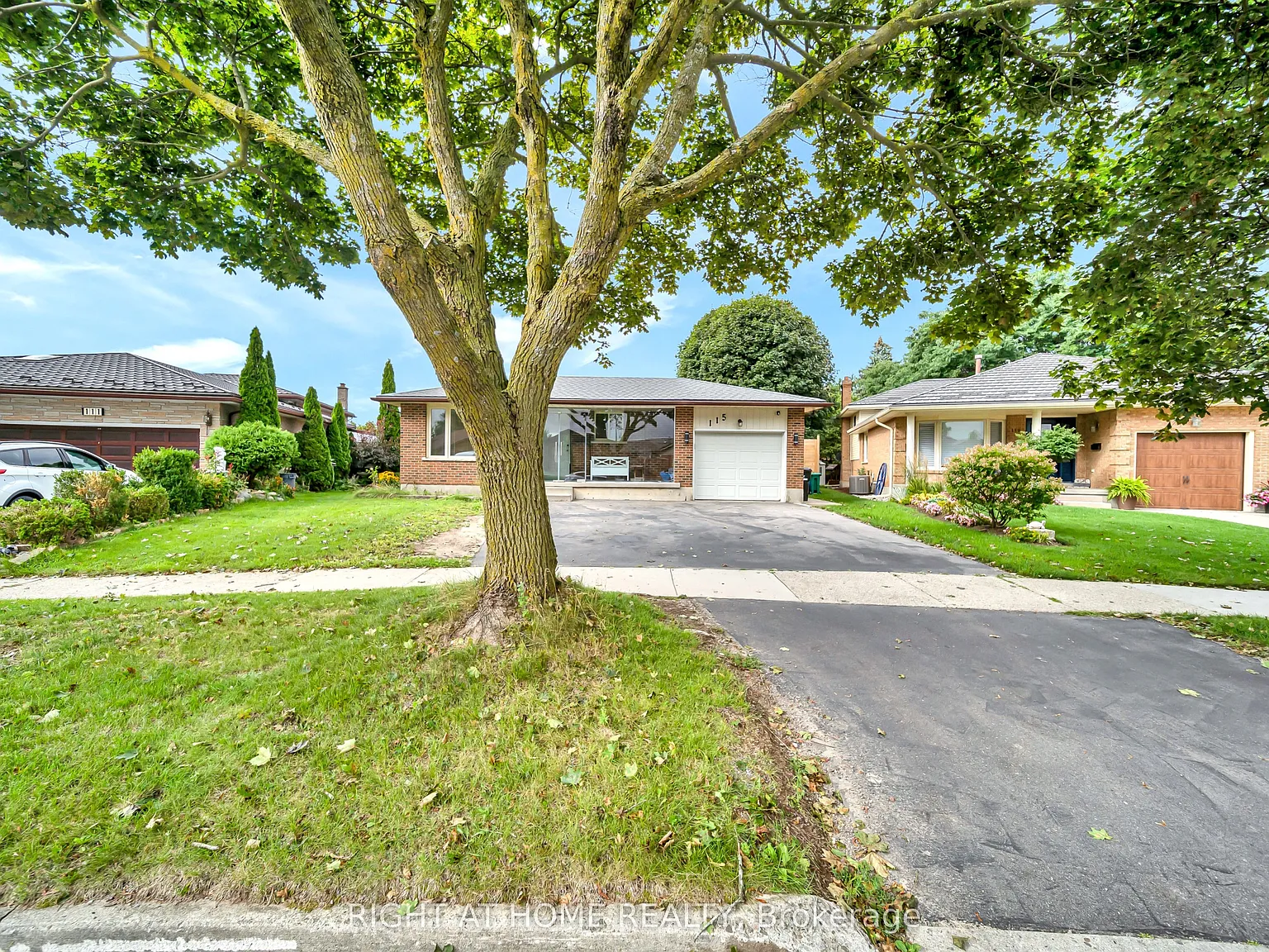 3 bed, $2,250 — Photo 2