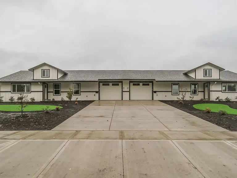 2900 N Crater Ln #1 — Photo 1