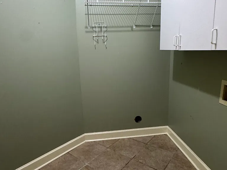 416 Towne Lake Pl — Photo 18