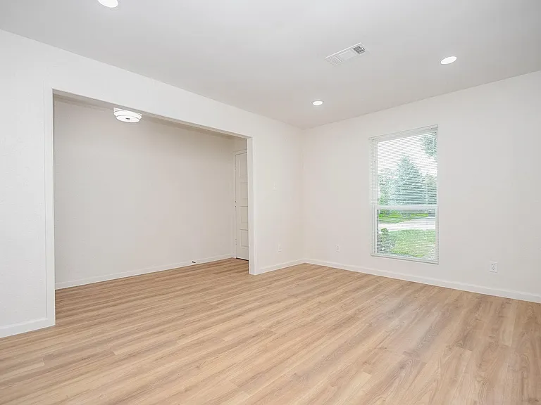 10442 Norton Dr — Photo 6