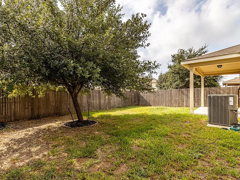 8966 Oakwood Park — Photo 30