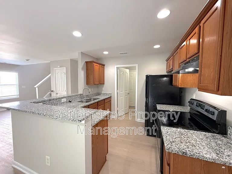 4918 Muskogee Dr — Photo 9