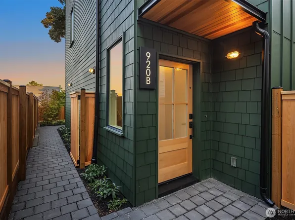 920 34th Avenue #B, Seattle, WA 98122