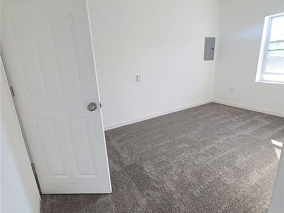 4th image of 2346 Main St