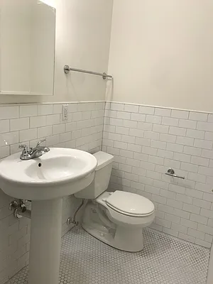 Rented by Nooklyn NYC LLC | media 62