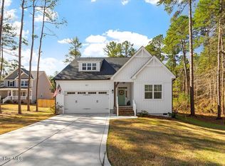 401 Piney Oak Dr, Carthage, NC 28327