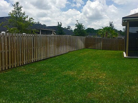 2nd image of 15975 Bainebridge Dr