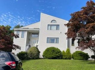 7 Malcolm Wilson Ln, Tuckahoe, NY 10707