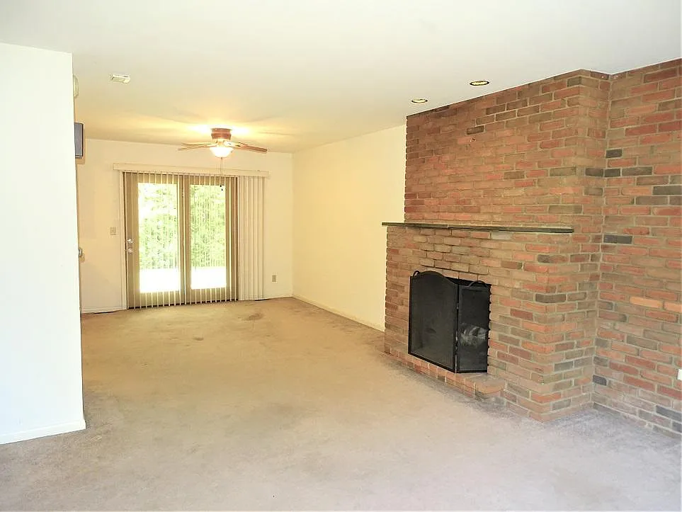 2 bed, $1,195 — Photo 4