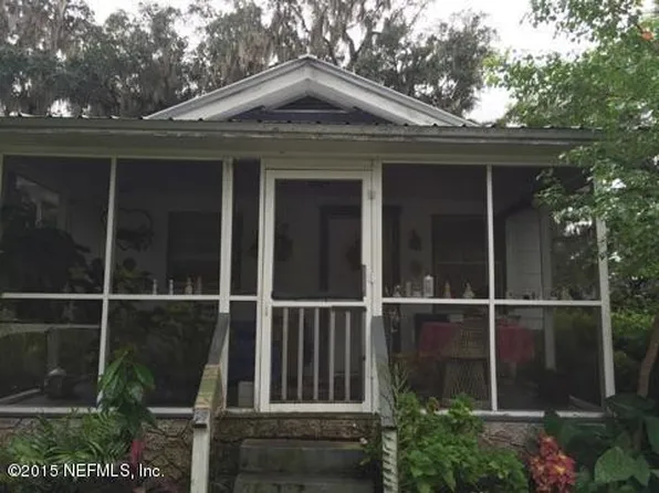 412 E End Rd, San Mateo, FL 32187